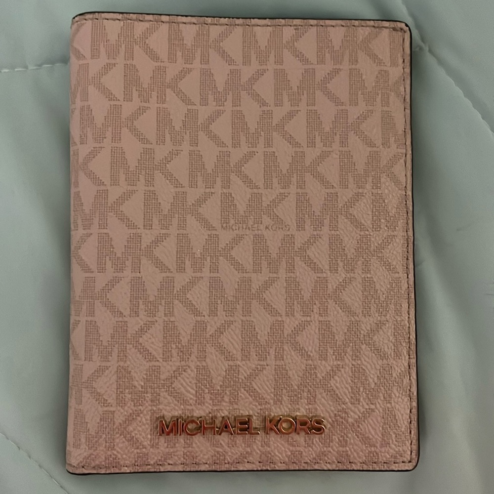 Michael Kors pink wallet